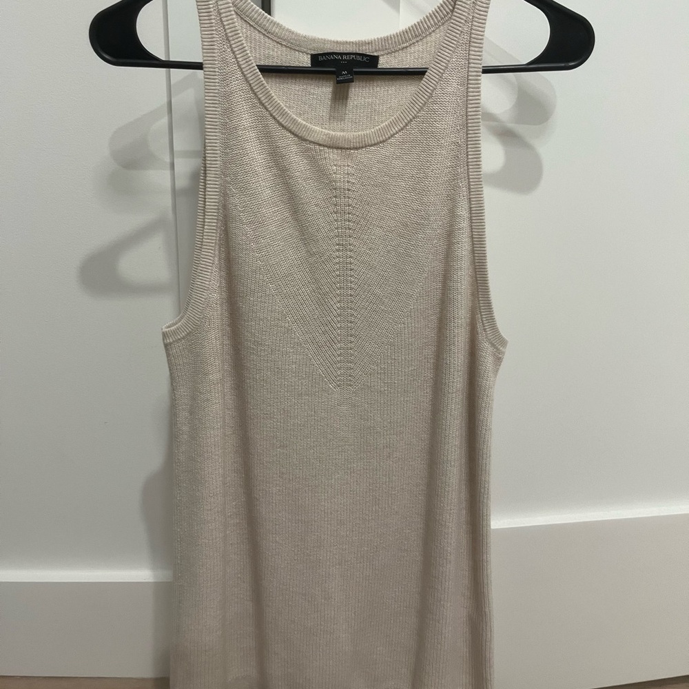 Banana Republic Beige Sleeveless Knit Top